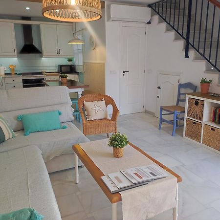 Вилла Casa Lola Conil, Azotea Al Mar Y Parking Solo Familias O Parejas Кониль-де-ла-Фронтера Экстерьер фото
