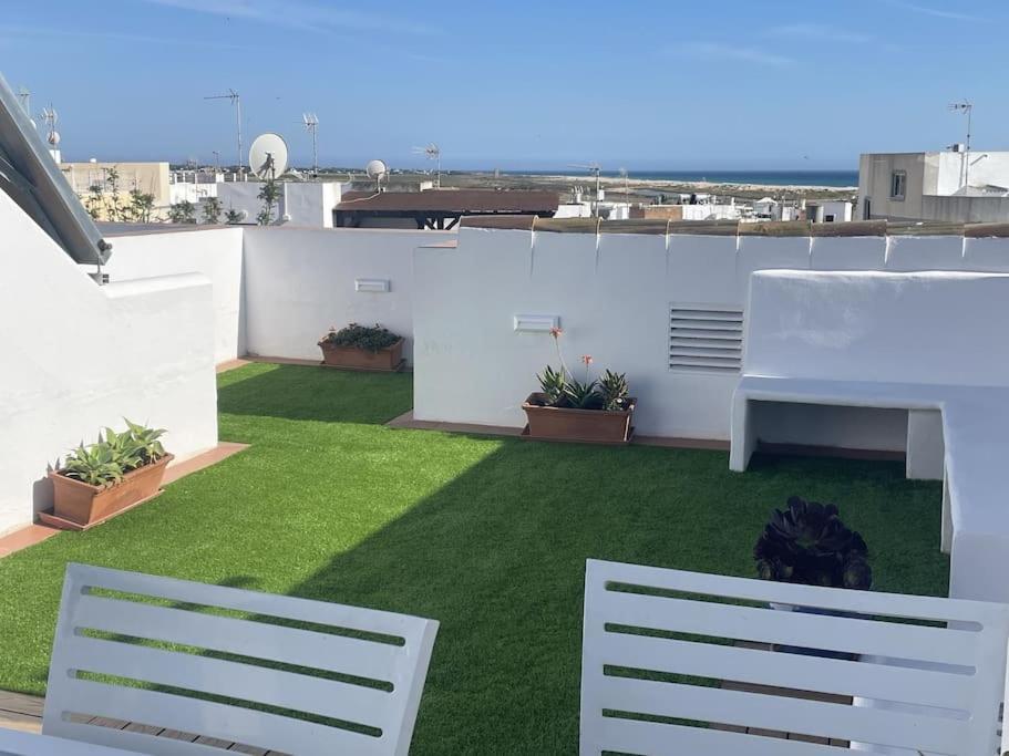 Вилла Casa Lola Conil, Azotea Al Mar Y Parking Solo Familias O Parejas Кониль-де-ла-Фронтера Экстерьер фото