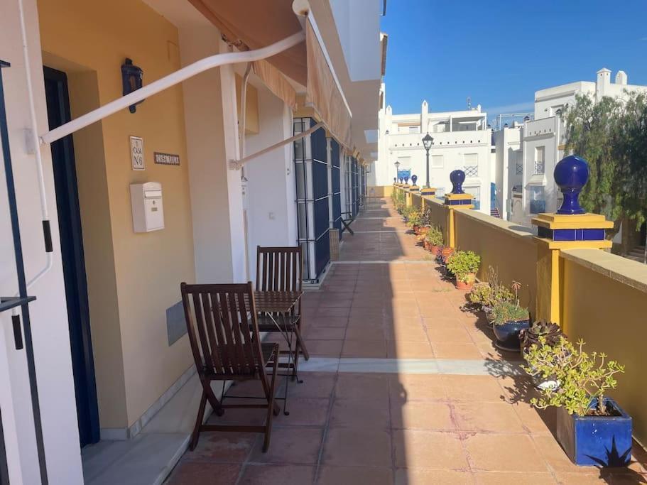 Вилла Casa Lola Conil, Azotea Al Mar Y Parking Solo Familias O Parejas Кониль-де-ла-Фронтера Экстерьер фото