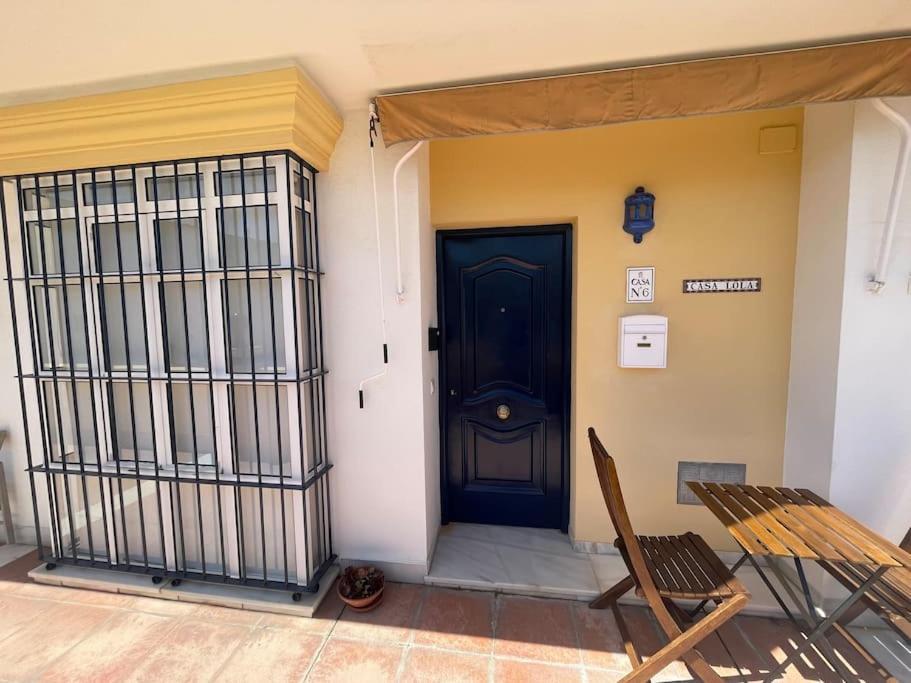 Вилла Casa Lola Conil, Azotea Al Mar Y Parking Solo Familias O Parejas Кониль-де-ла-Фронтера Экстерьер фото