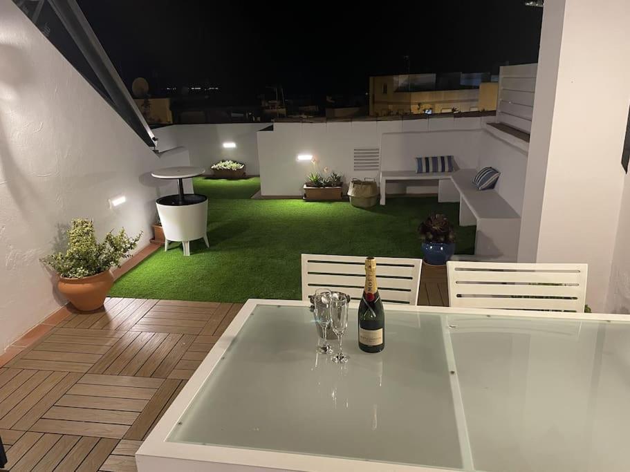 Вилла Casa Lola Conil, Azotea Al Mar Y Parking Solo Familias O Parejas Кониль-де-ла-Фронтера Экстерьер фото