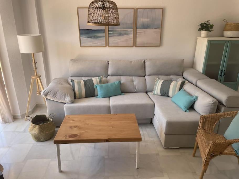 Вилла Casa Lola Conil, Azotea Al Mar Y Parking Solo Familias O Parejas Кониль-де-ла-Фронтера Экстерьер фото